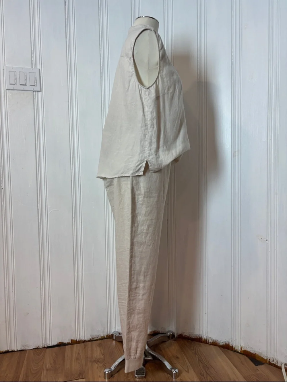 TRISTAN 100% Linen Set | Beige Jogger Pants & Sleeveless Button Shirt | Size XL - Picture 2 of 13